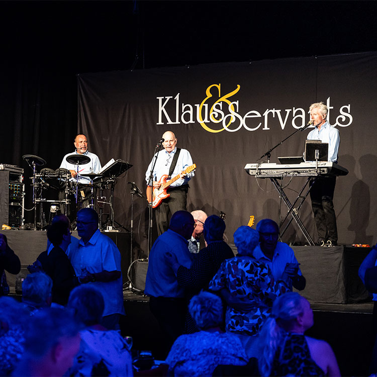 Jul: Klaus & Servants (29-11-2025)
